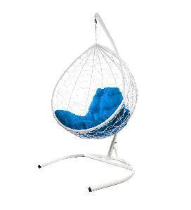 Подвесное кресло КАПЛЯ с ротангом белое, синяя подушка